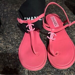 CHANEL Hot Pink T-Strap Sandals. Size:10